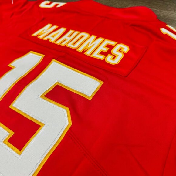 Patrick Mahomes Kansas City Chiefs  Jersey YOUTH - Picture 3 of 3